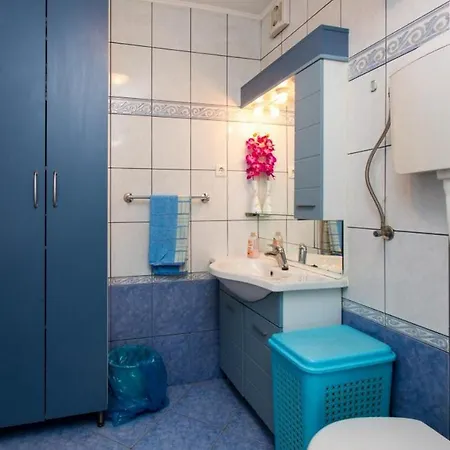 Dolores Apartment *